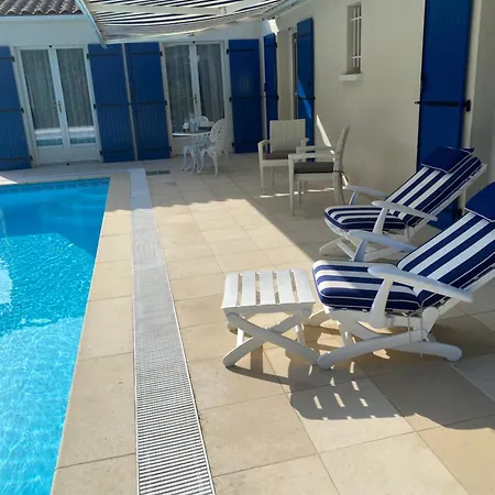 Villa Coastal Bliss *